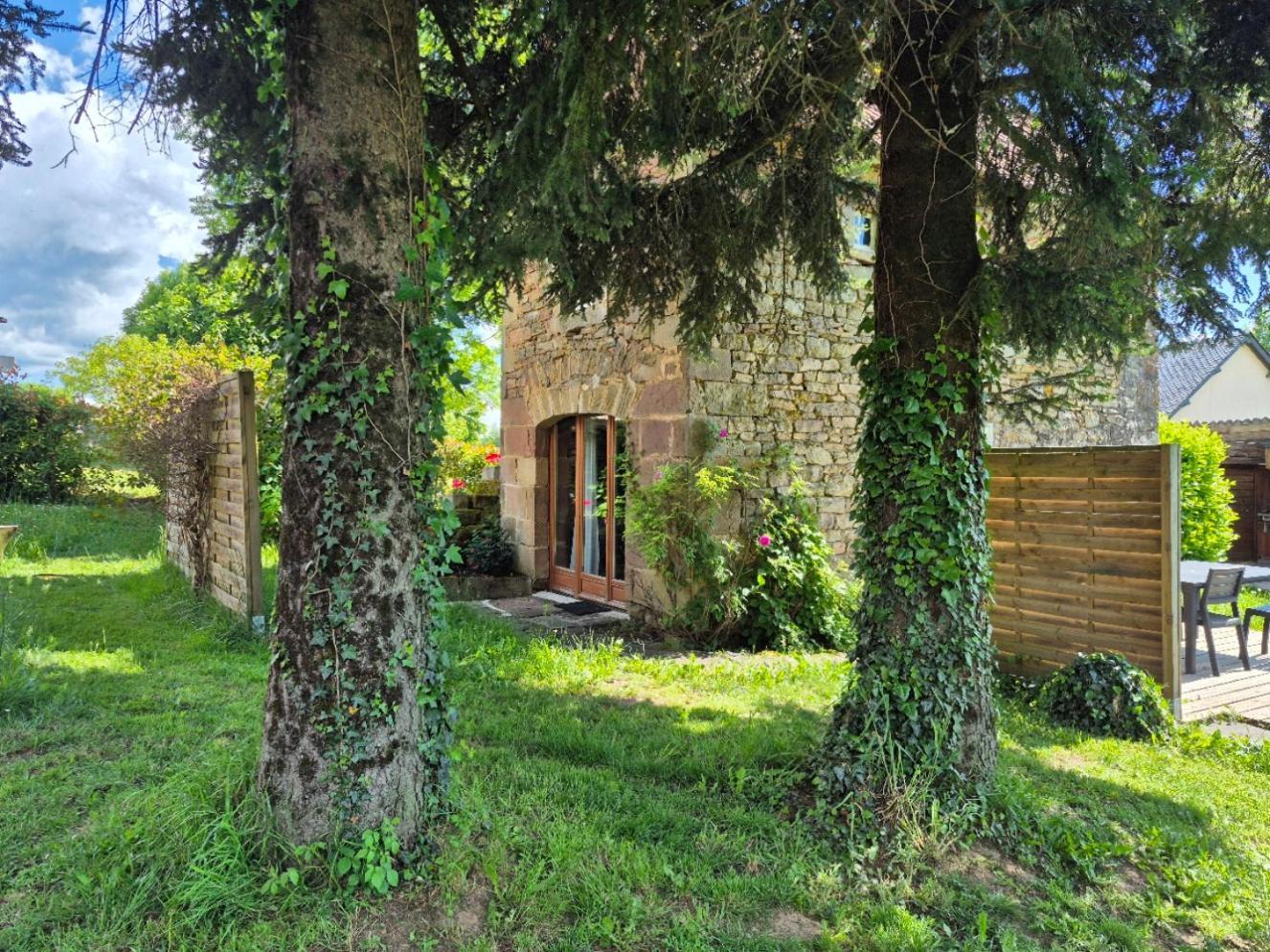 L'Herbe Est Plus Verte Beynat Εξωτερικό φωτογραφία